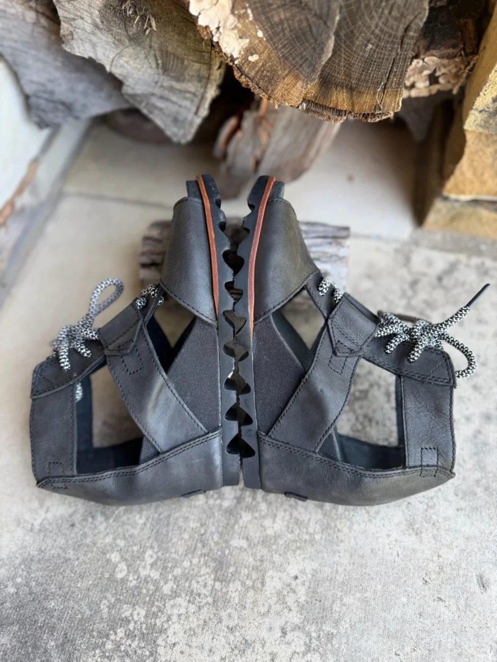 Sorel Joanie Sandals Lace Up‎ Black Open-Toe Wedge leather Shoes Sz-7.    C